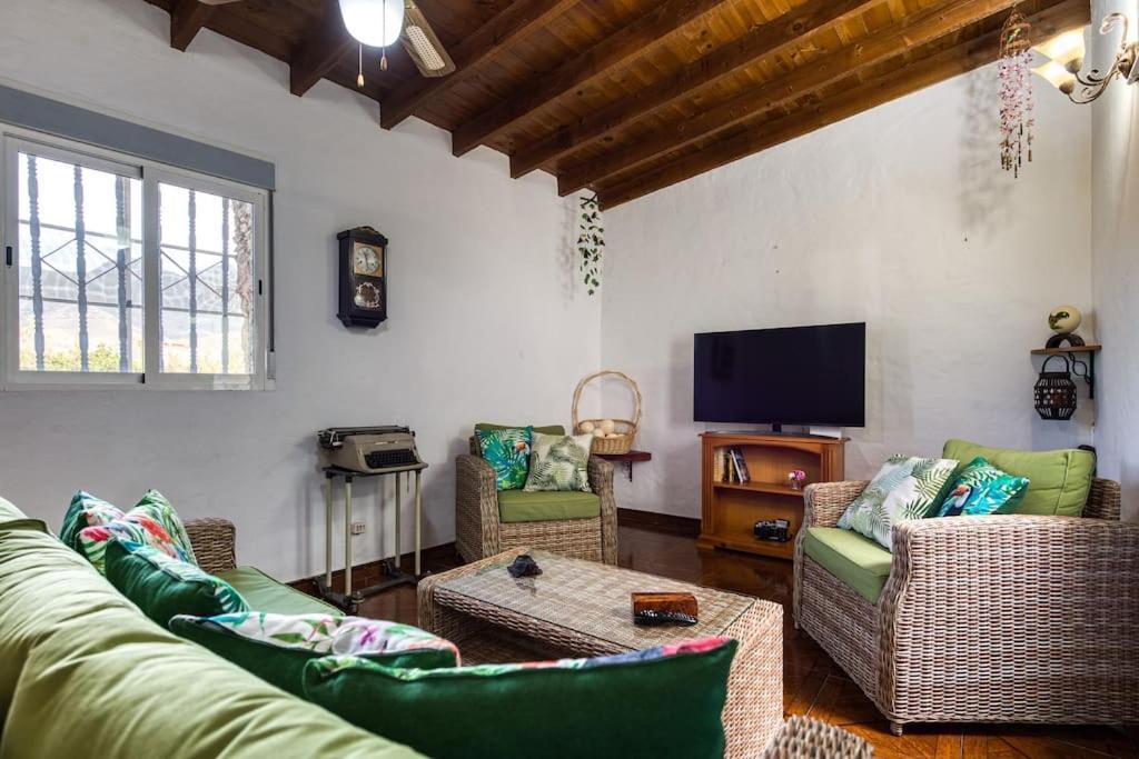 Vivienda Vacacional Ca' Pepita Y Jose El Albercon Exterior photo