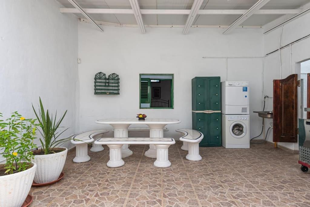 Vivienda Vacacional Ca' Pepita Y Jose El Albercon Exterior photo